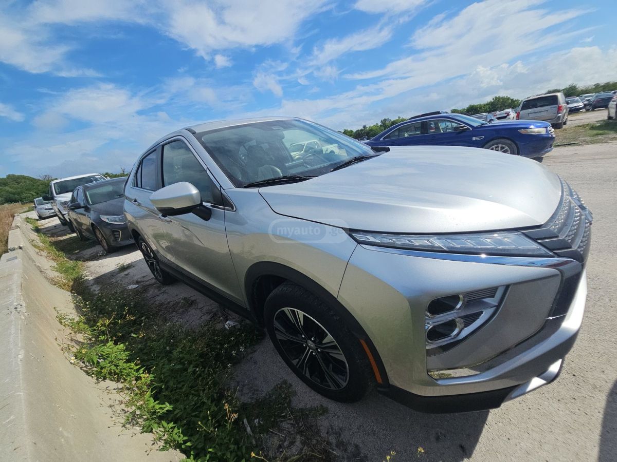 Mitsubishi Eclipse Cross 2022 — photo 2