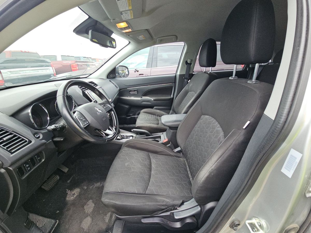 Mitsubishi Outlander Sport 2020 — photo 2