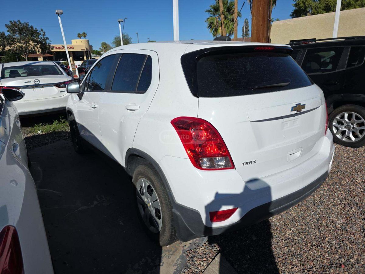 Chevrolet Trax 2019 — photo 2