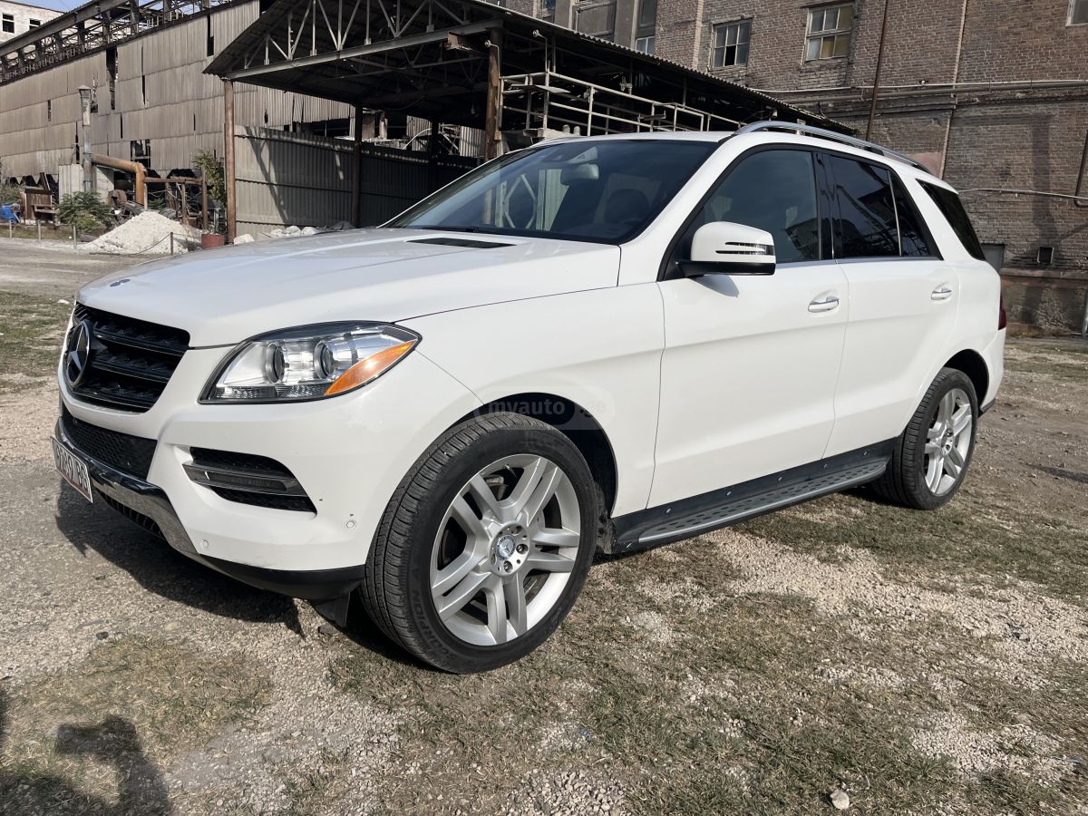 Mercedes-Benz ML 350 2015 — photo 2
