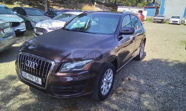 Audi Q5 2010 — photo 2