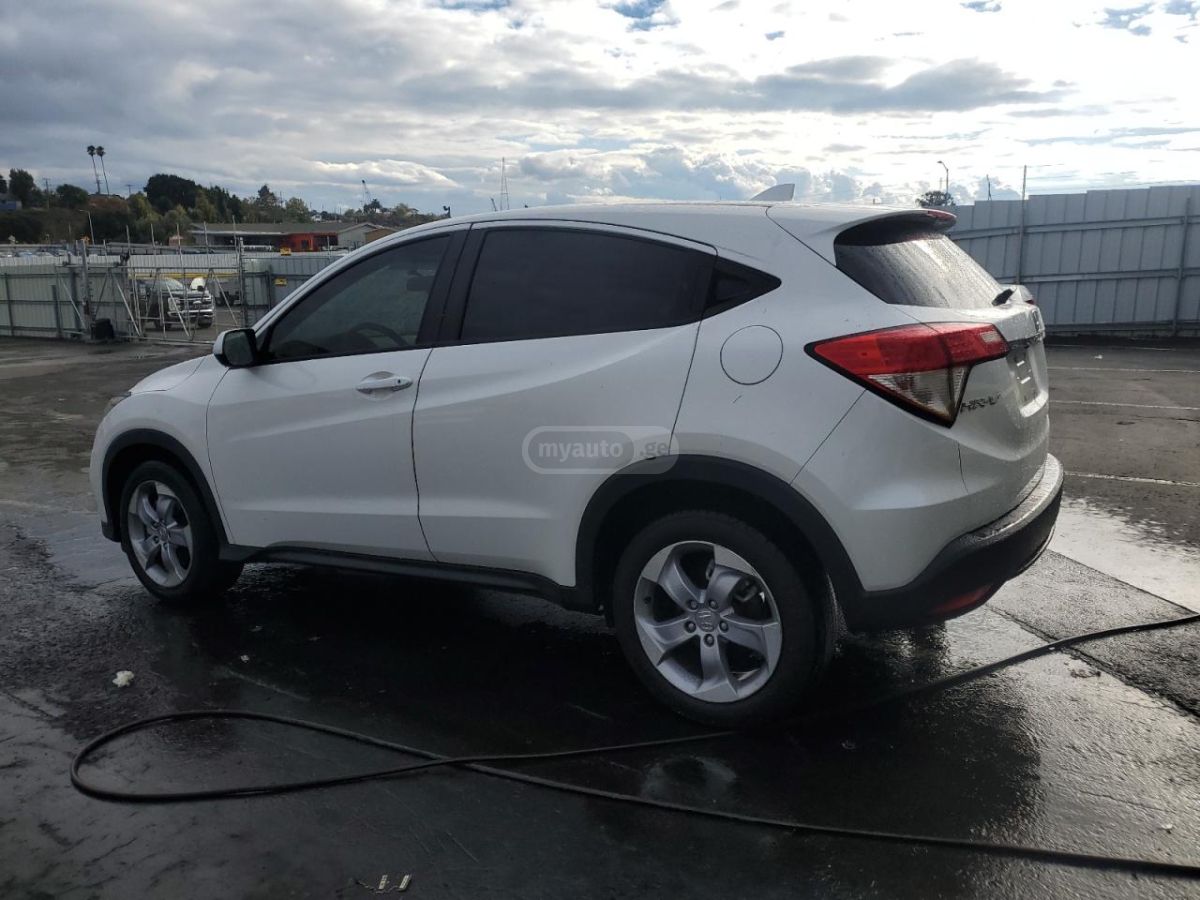 Honda HR-V 2022 — photo 2