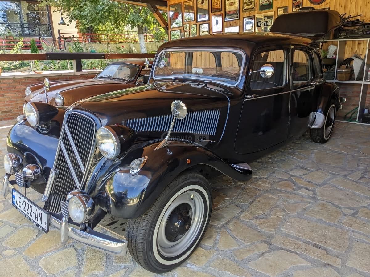 Citroen Traction Avant 1957 — photo 2