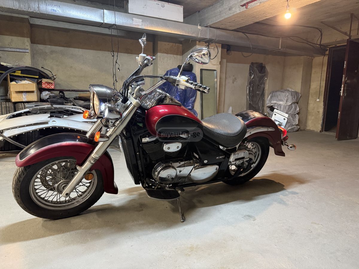 Suzuki Boulevard C50