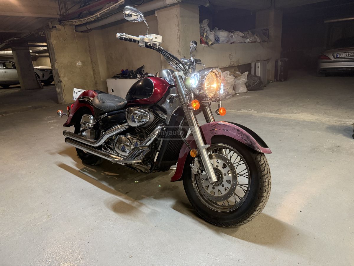 Suzuki Boulevard C50 2006 — photo 2