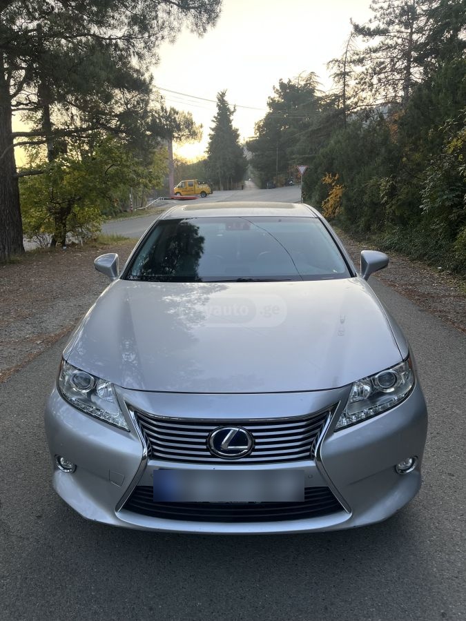 Lexus ES 300 2014 — photo 2