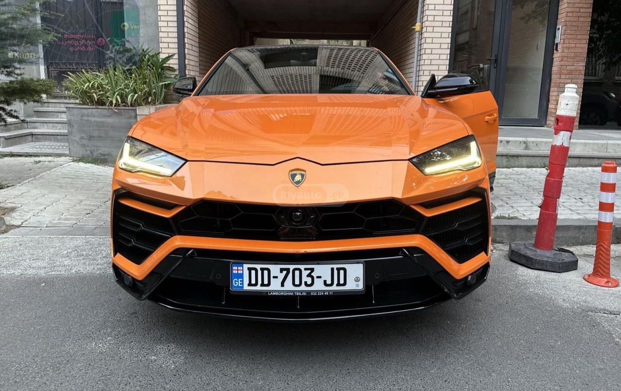 Lamborghini Urus