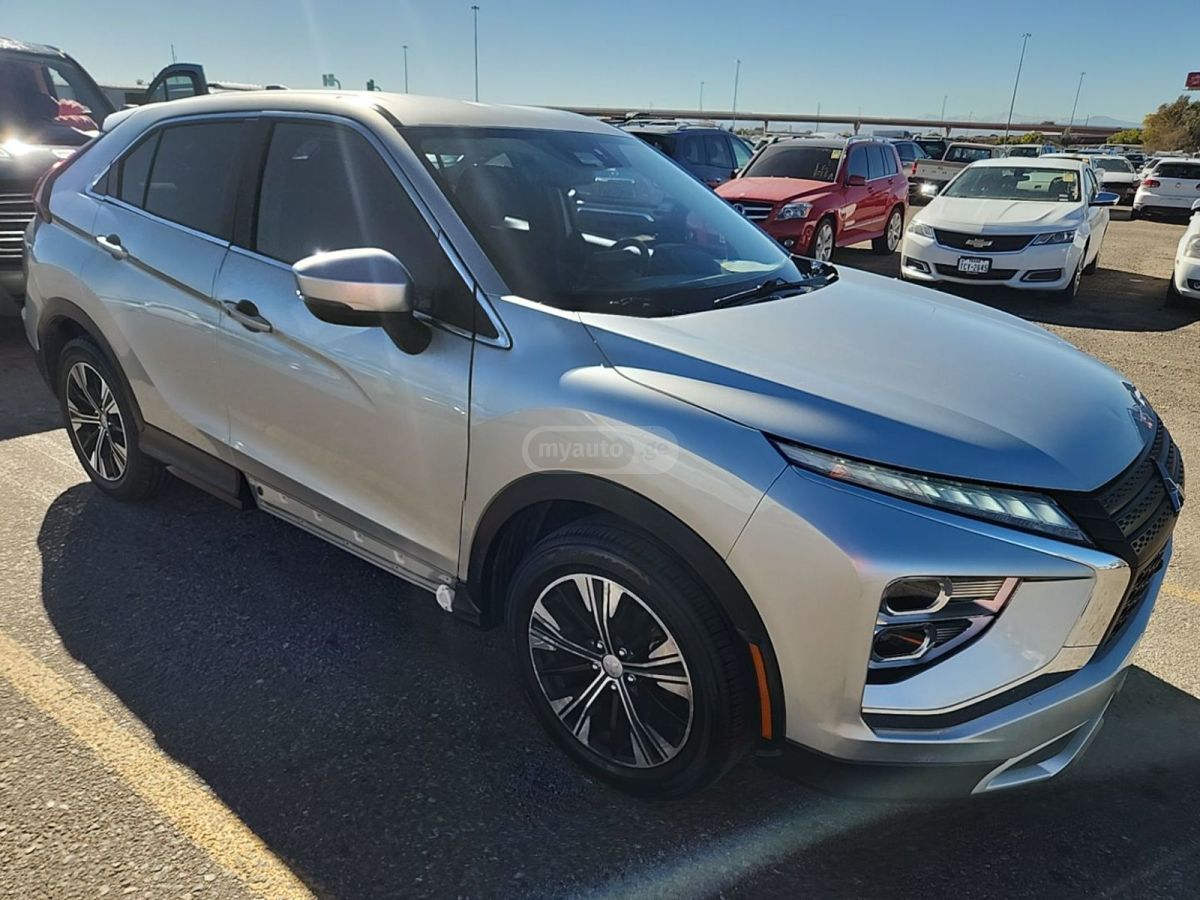 Mitsubishi Eclipse Cross 2022 — photo 2