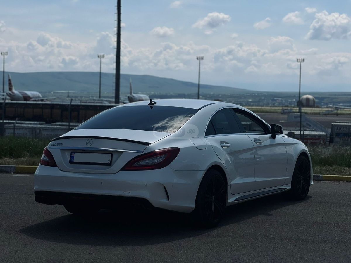 Mercedes-Benz GLS 550 2019 — photo 2