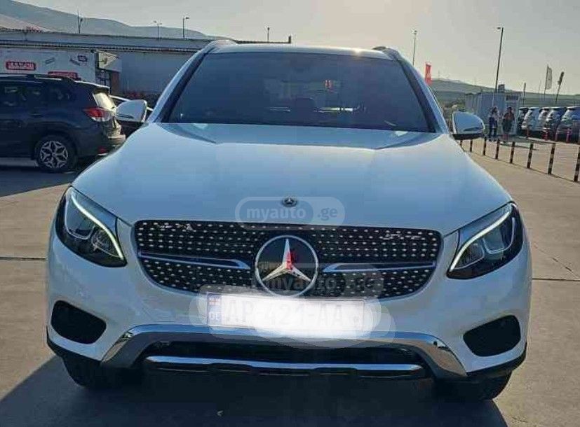Mercedes-Benz GLC 350 2018 — photo 2