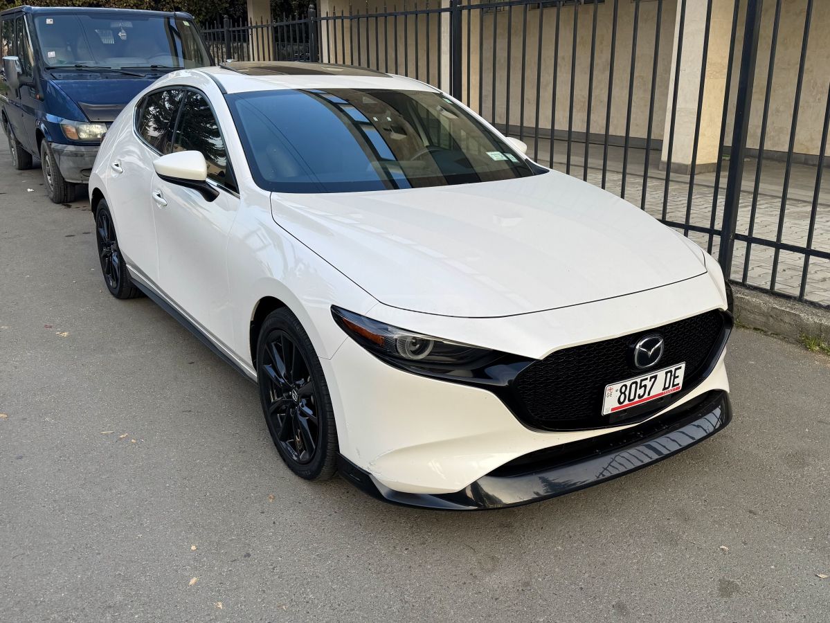 Mazda Mazda3 2021 — photo 2
