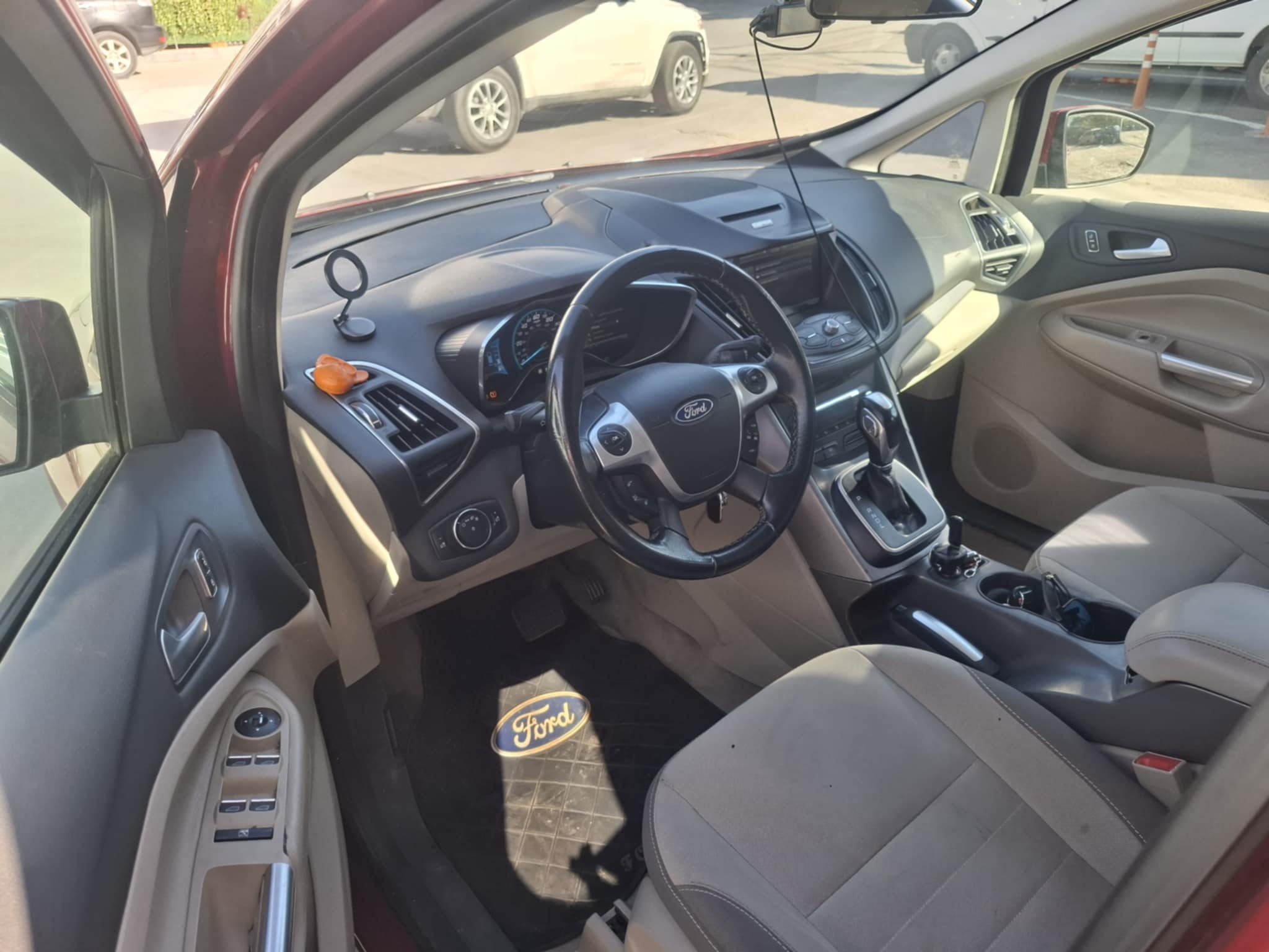 Ford C-Max 2013 — photo 2