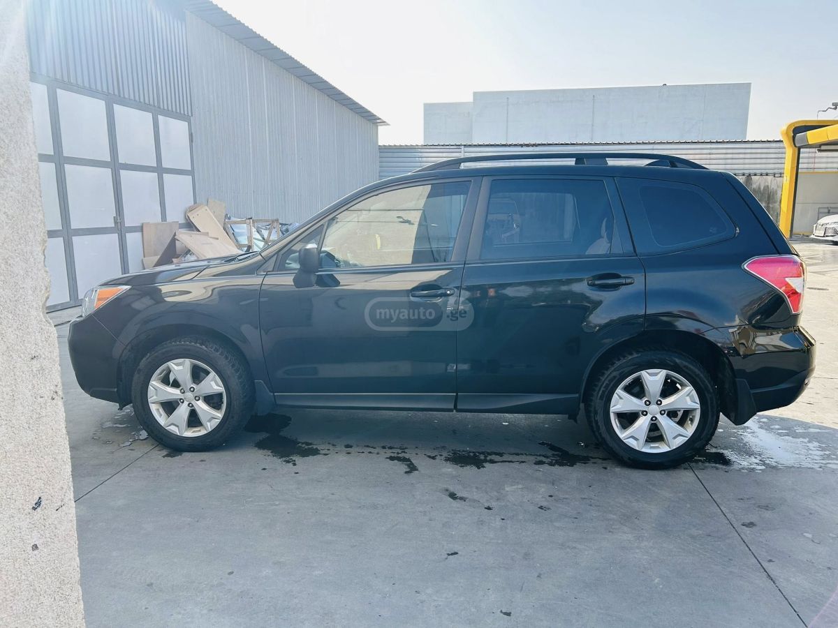 Subaru Forester 2015 — photo 2