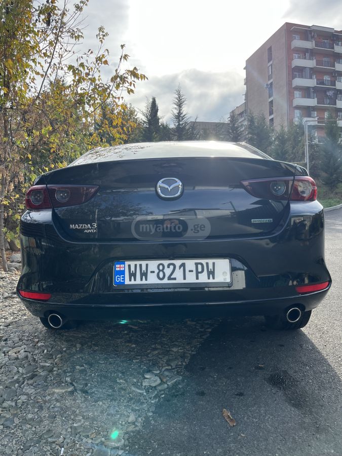 Mazda Mazda3 2019 — photo 2
