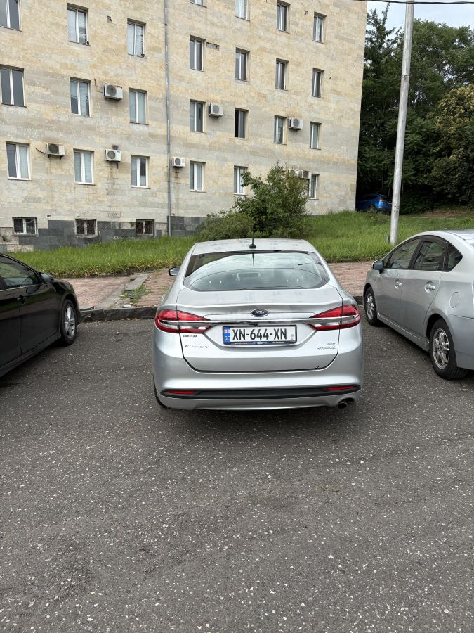 Ford Fusion 2018 — photo 2