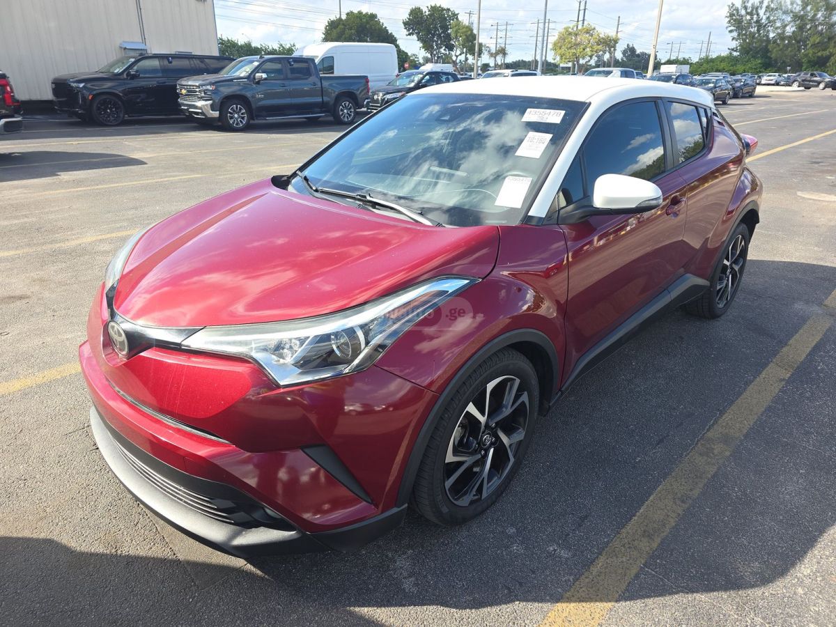Toyota C-HR 2018 — photo 2