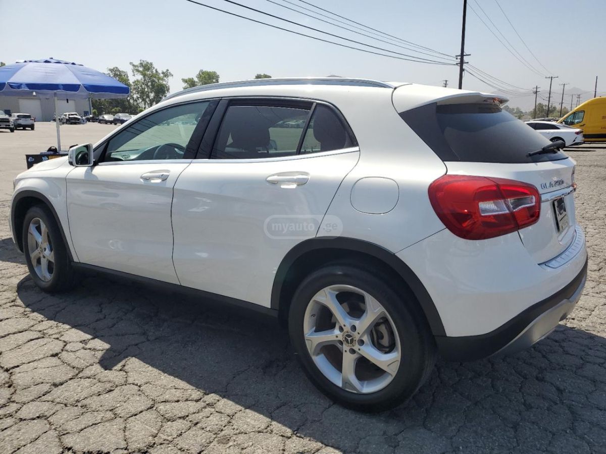 Mercedes-Benz GLA 250 2019 — photo 2