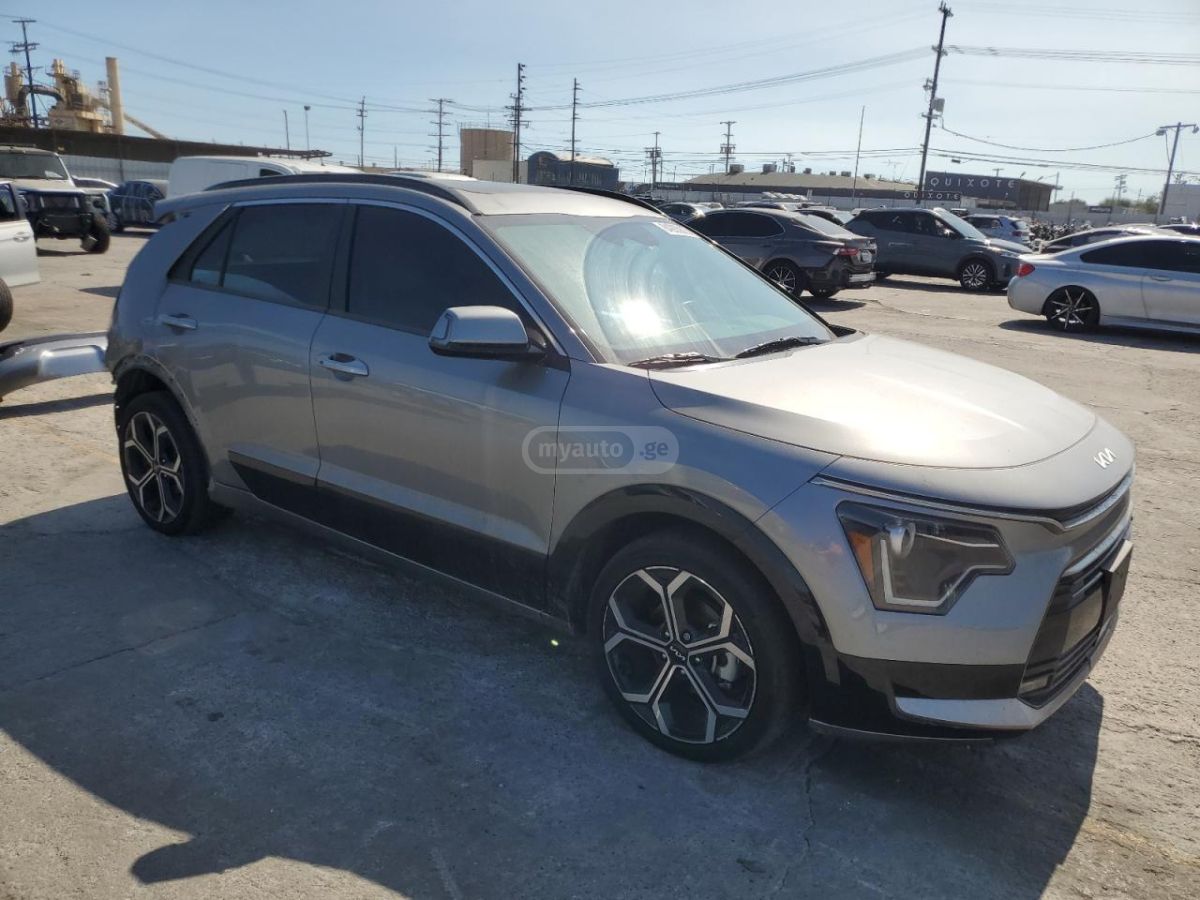 Kia Niro 2024 — photo 2