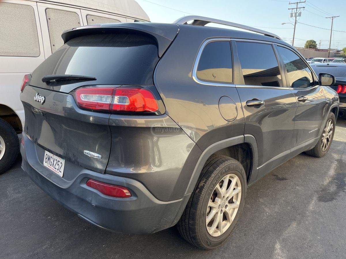 Jeep Cherokee 2016 — photo 2
