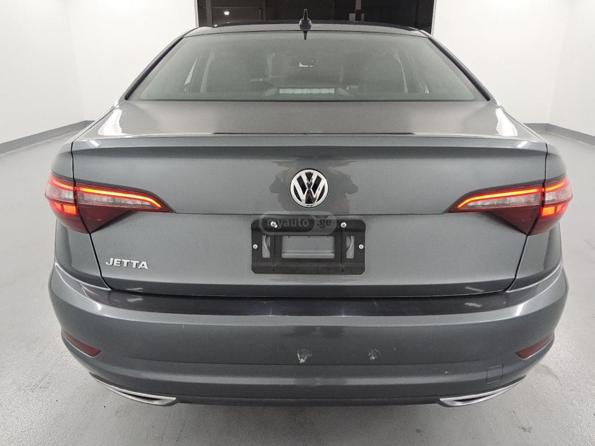 Volkswagen Jetta 2021 — photo 2
