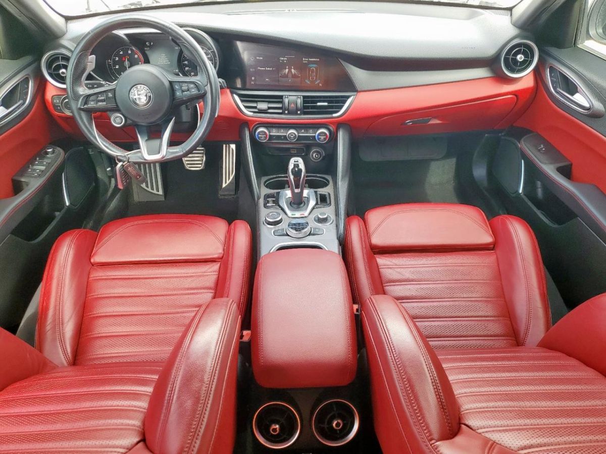 Alfa Romeo Giulia 2020 — photo 2