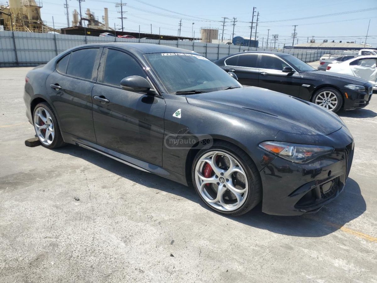 Alfa Romeo Giulia