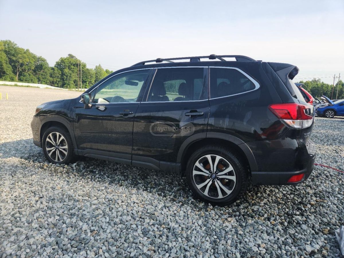 Subaru Forester 2021 — photo 2