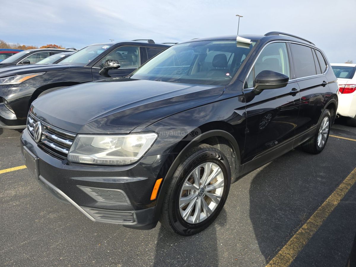 Volkswagen Tiguan 2019 — photo 2