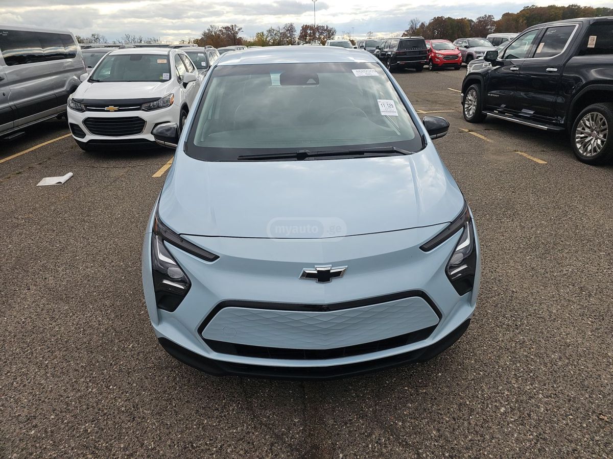 Chevrolet Bolt EV 2021 — photo 2