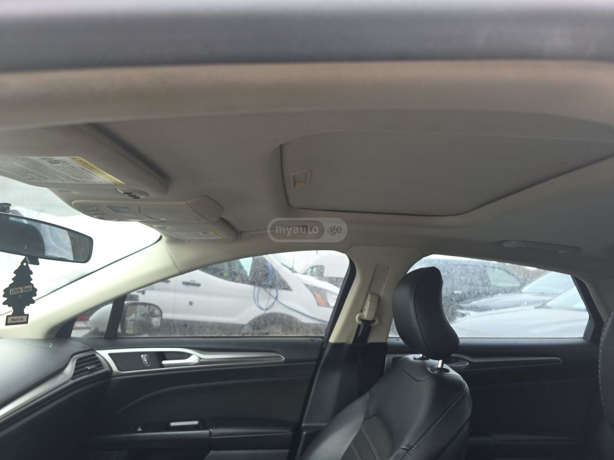 Ford Fusion 2017 — photo 2