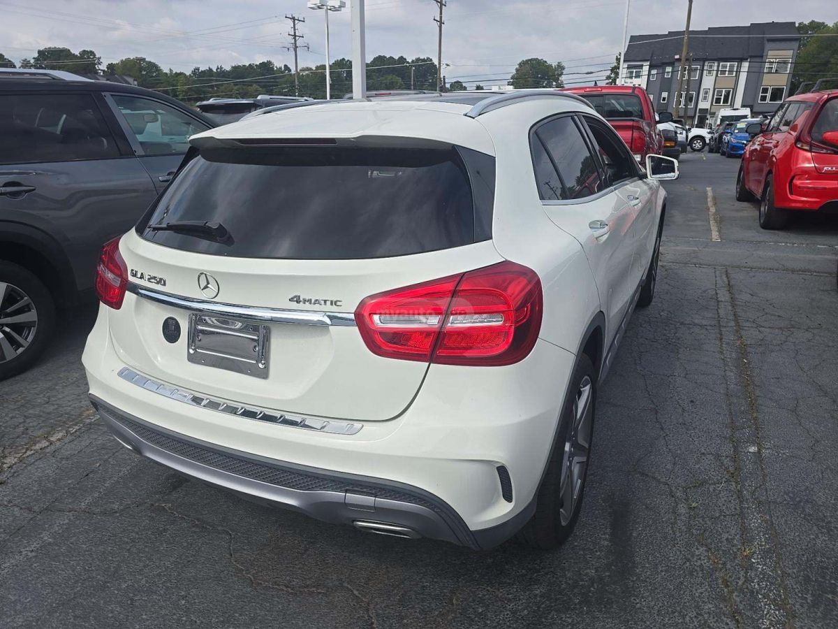 Mercedes-Benz GLA 250 2017 — photo 2