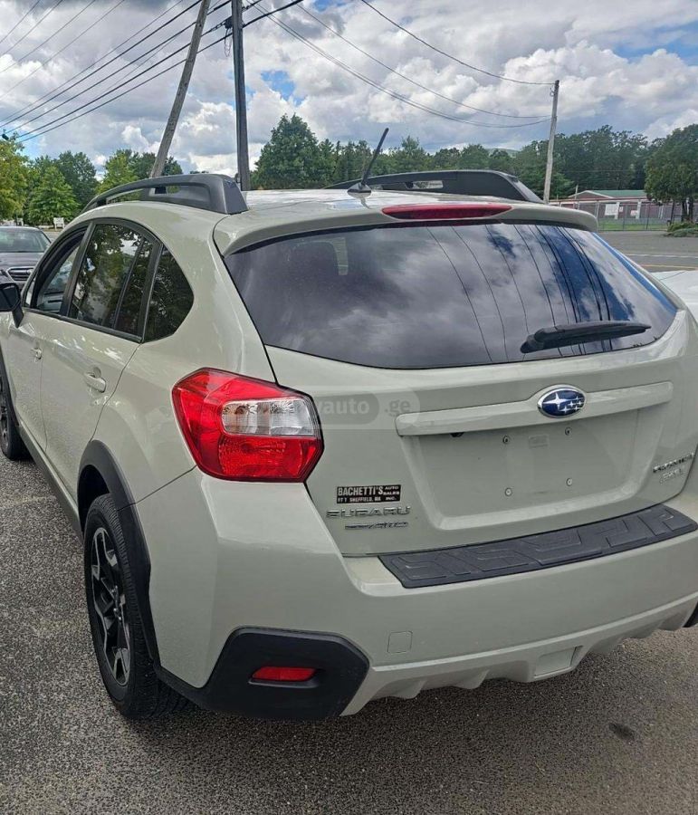 Subaru Crosstrek 2017 — photo 2