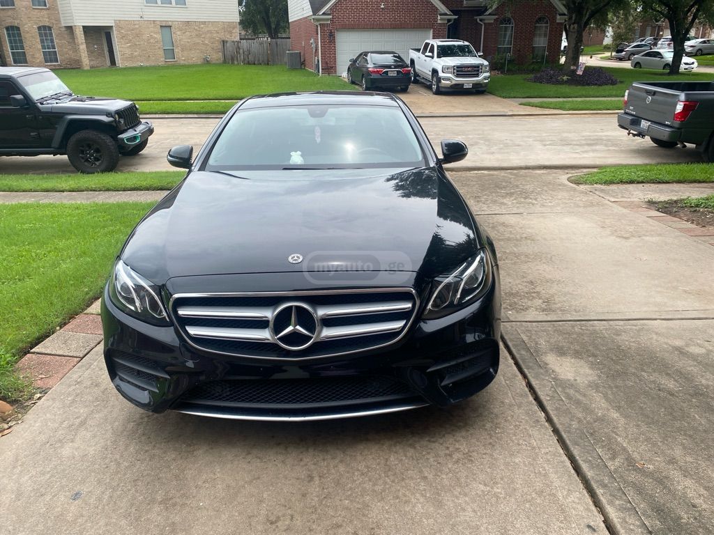 Mercedes-Benz E 300