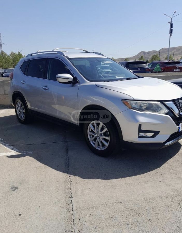 Nissan Rogue 2017 — photo 2