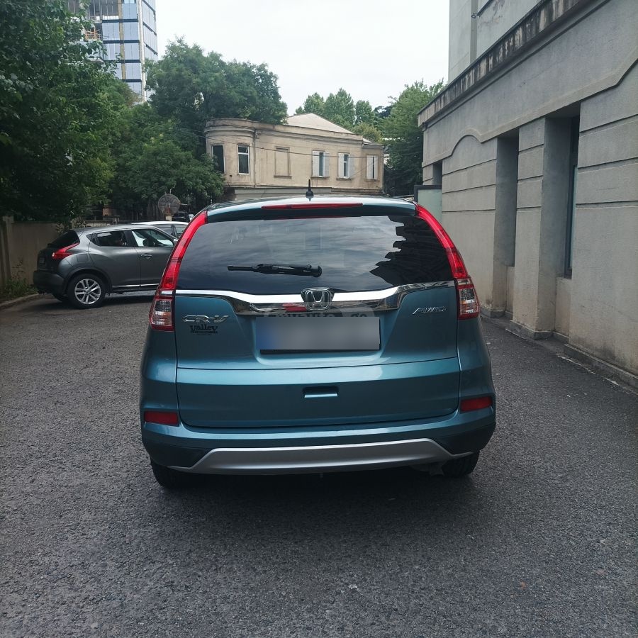 Honda CR-V 2016 — photo 2