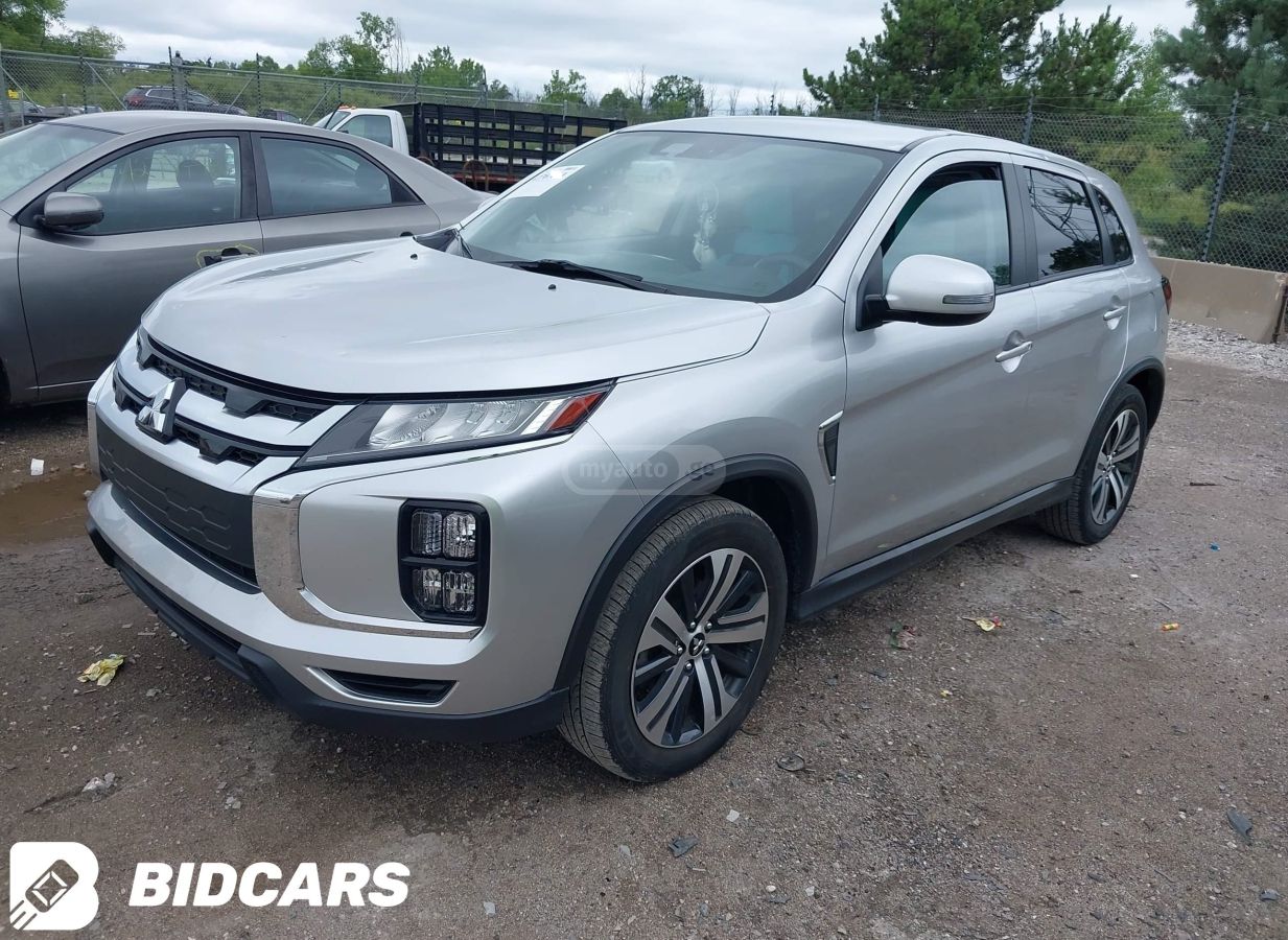 Mitsubishi Outlander 2023 — photo 2