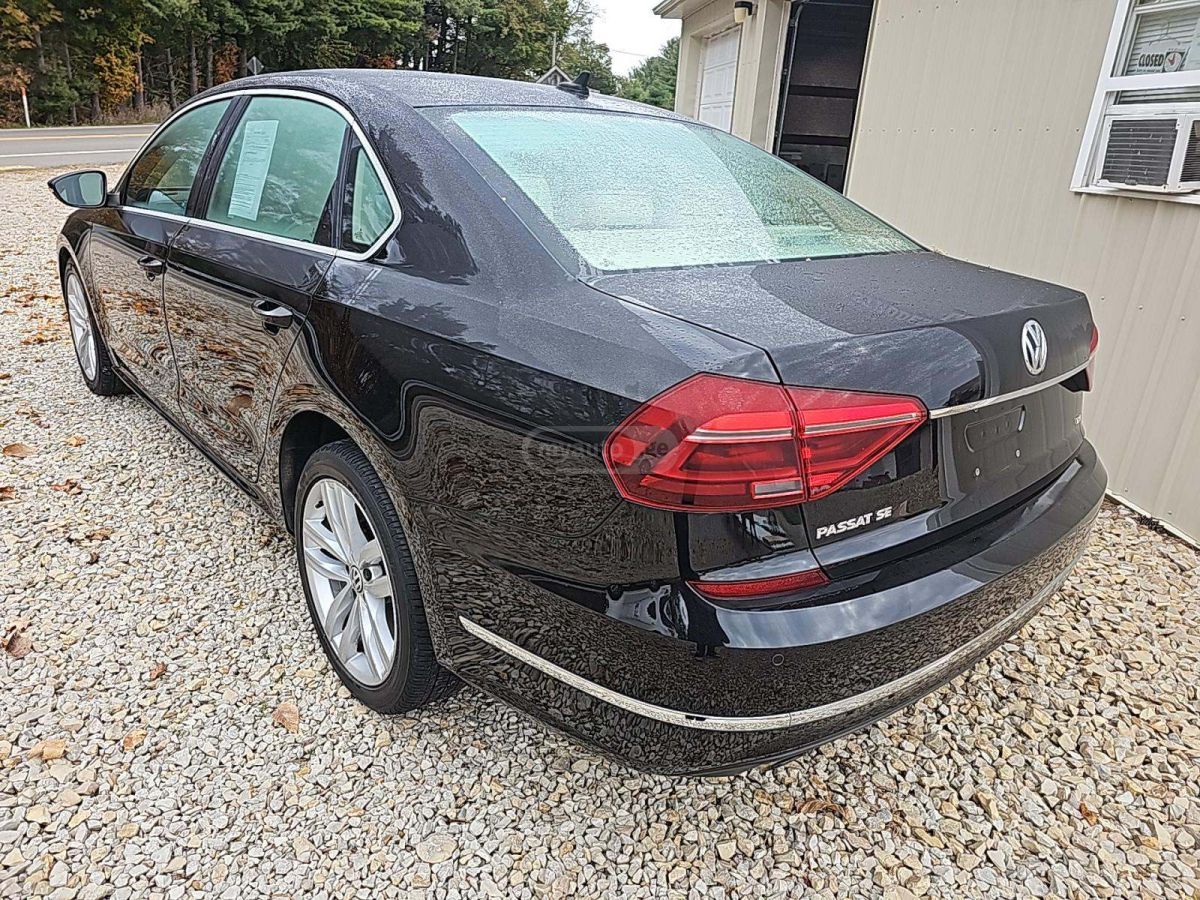 Volkswagen Passat 2018 — photo 2