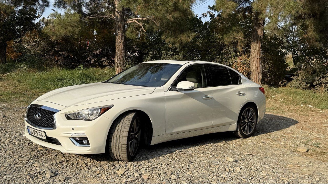 Infiniti Q 50 2016 — photo 2