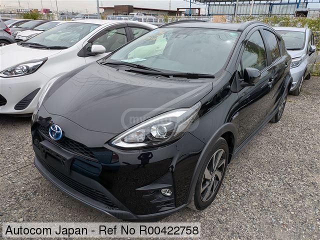Toyota Aqua 2018 — photo 2