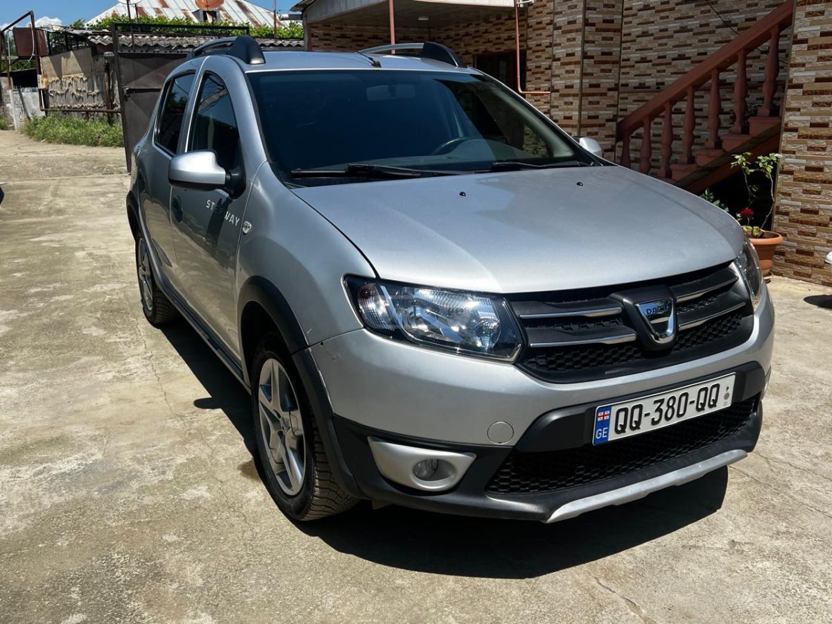 Renault Sandero 2015 — photo 2