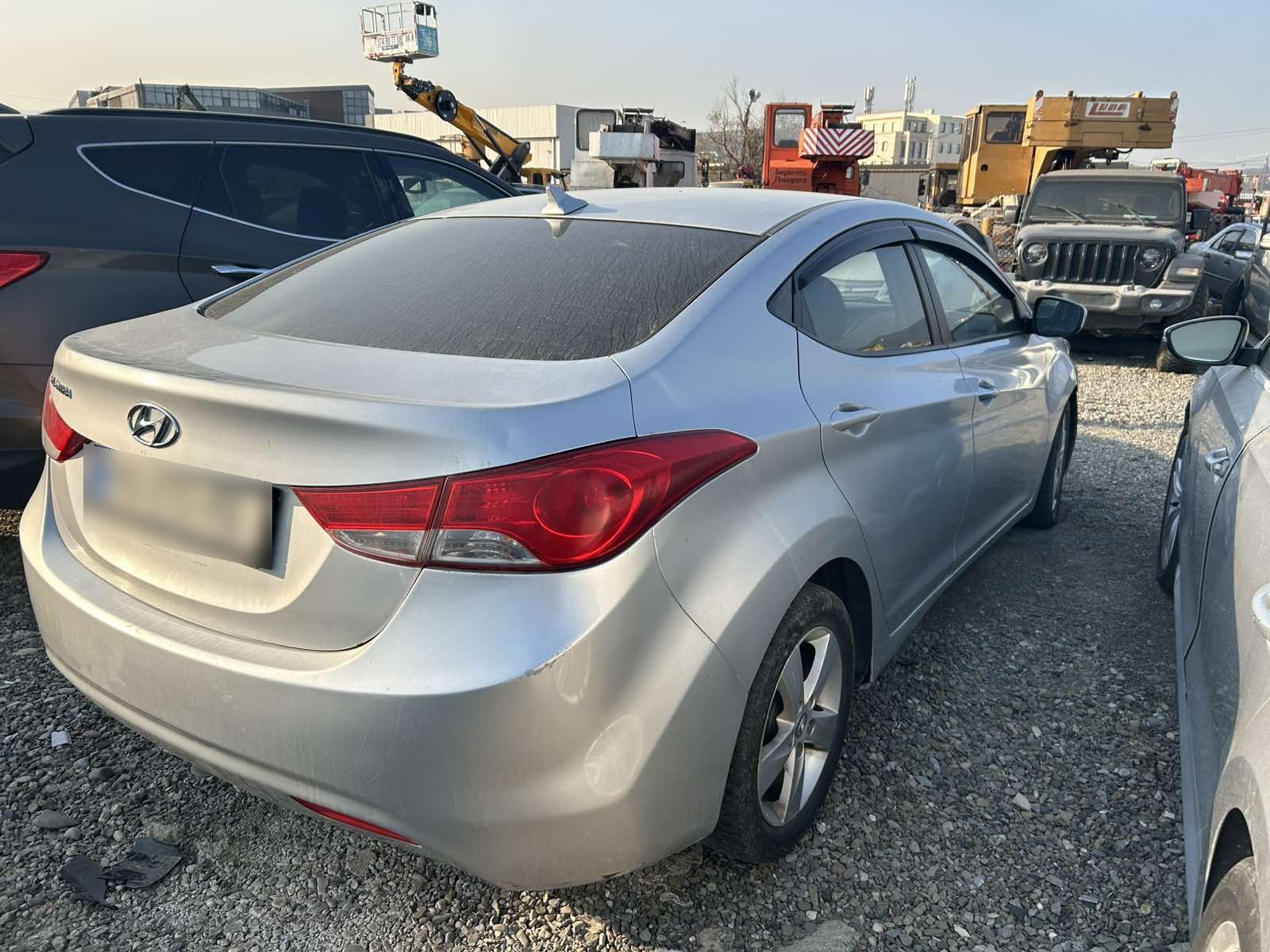 Hyundai Elantra 2013 — photo 2