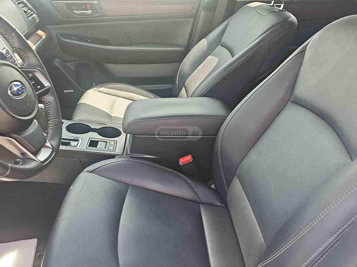 Subaru Outback 2018 — photo 2