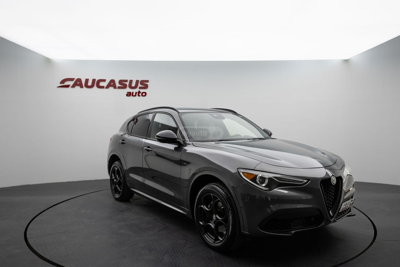 Alfa Romeo Stelvio 2022 — photo 2