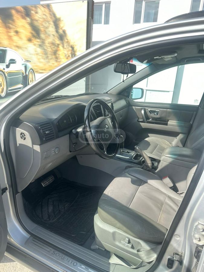 Kia Sorento 2006 — photo 2