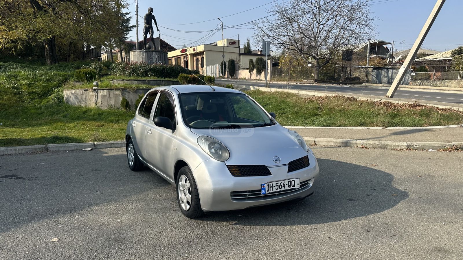Nissan March