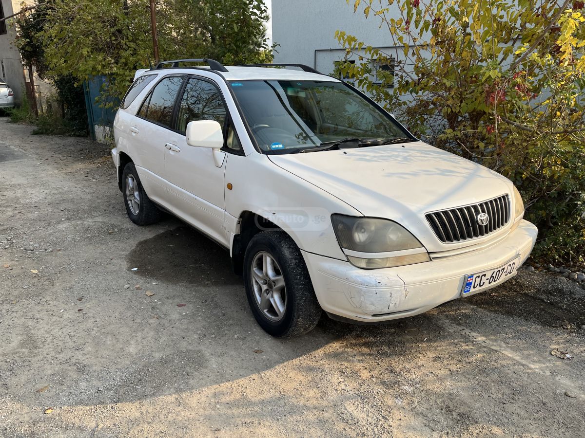 Toyota Harrier 1999 — photo 2