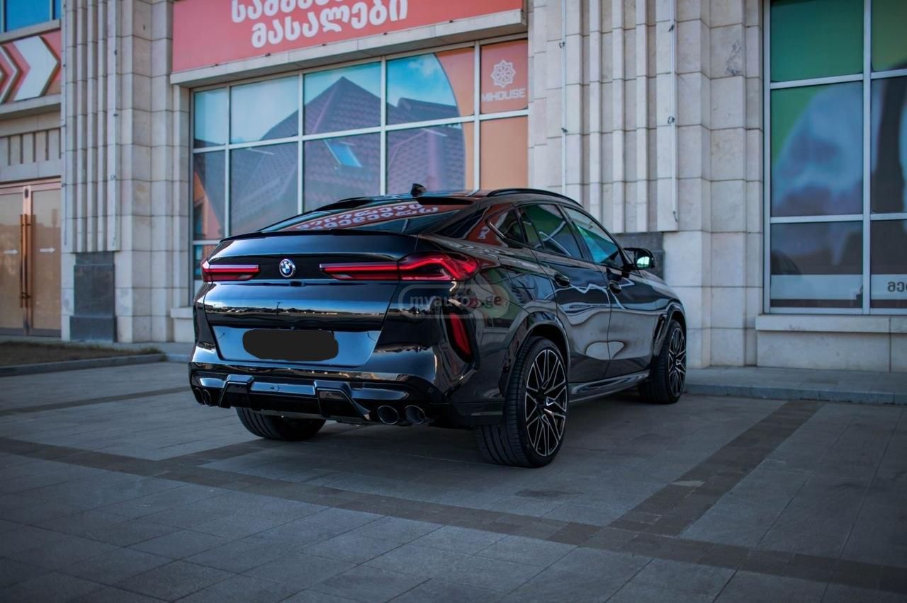 BMW X6 M 2022 — photo 2
