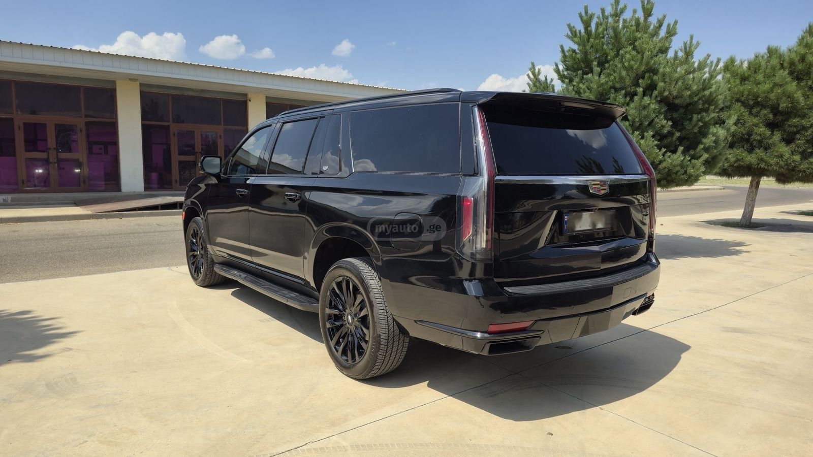 Cadillac Escalade 2024 — photo 2