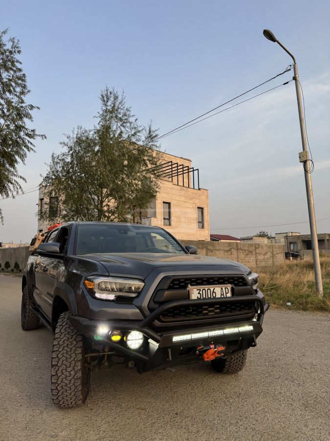 Toyota Tacoma 2021 — photo 2