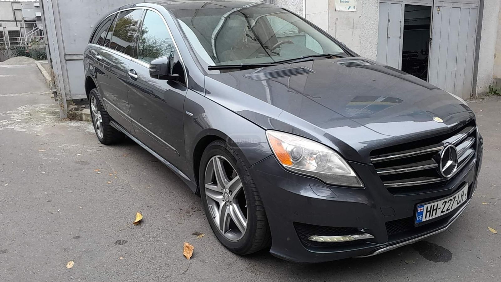 Mercedes-Benz R 350 2012 — photo 2